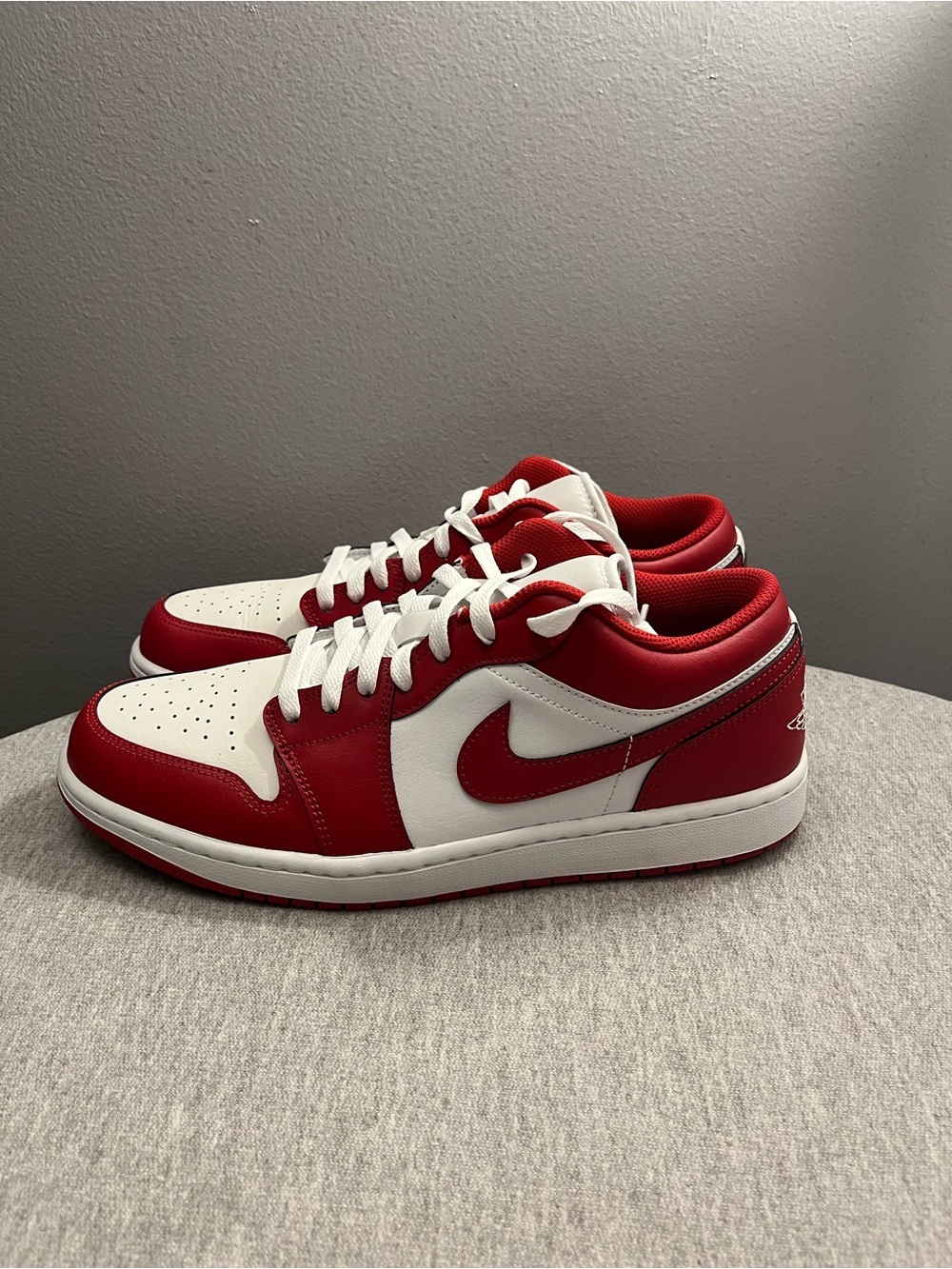 Nike Air Jordan 1 Low Summit White Varsity Red Men's Shoe Size 11.5 553558-166​ - Picture 4 of 11